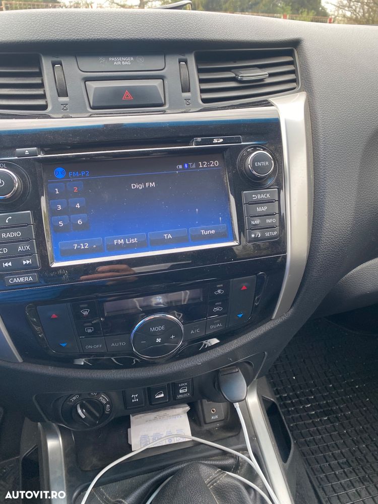 Nissan Navara Double Cab N-Connecta - 5
