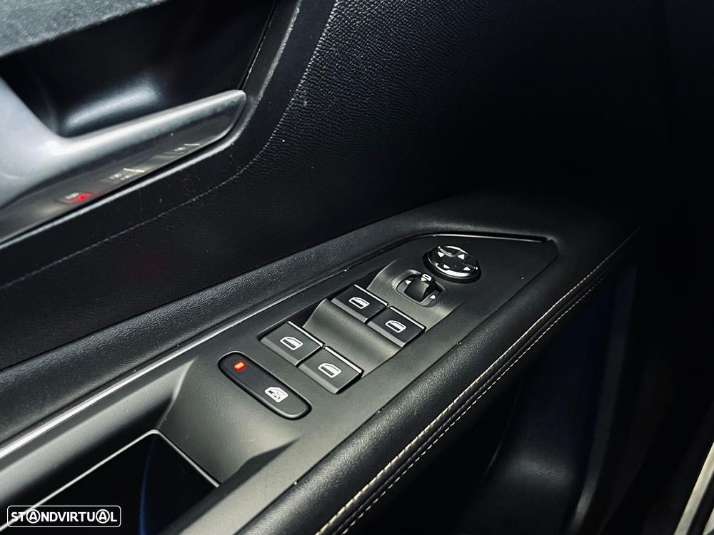 Peugeot 3008 1.6 Hybrid Allure e-EAT8 - 29