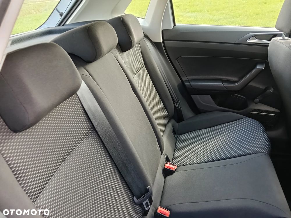 Volkswagen Polo 1.0 ACTIVE - 13