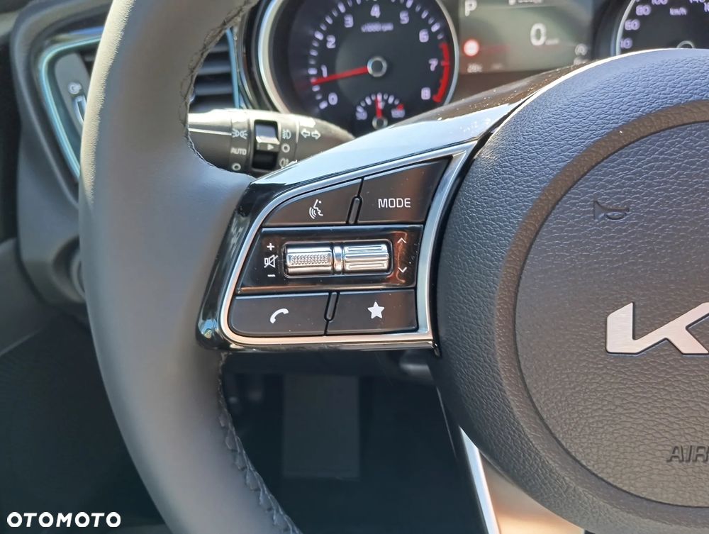 Kia XCeed 1.6 T-GDI Tribute DCT - 25