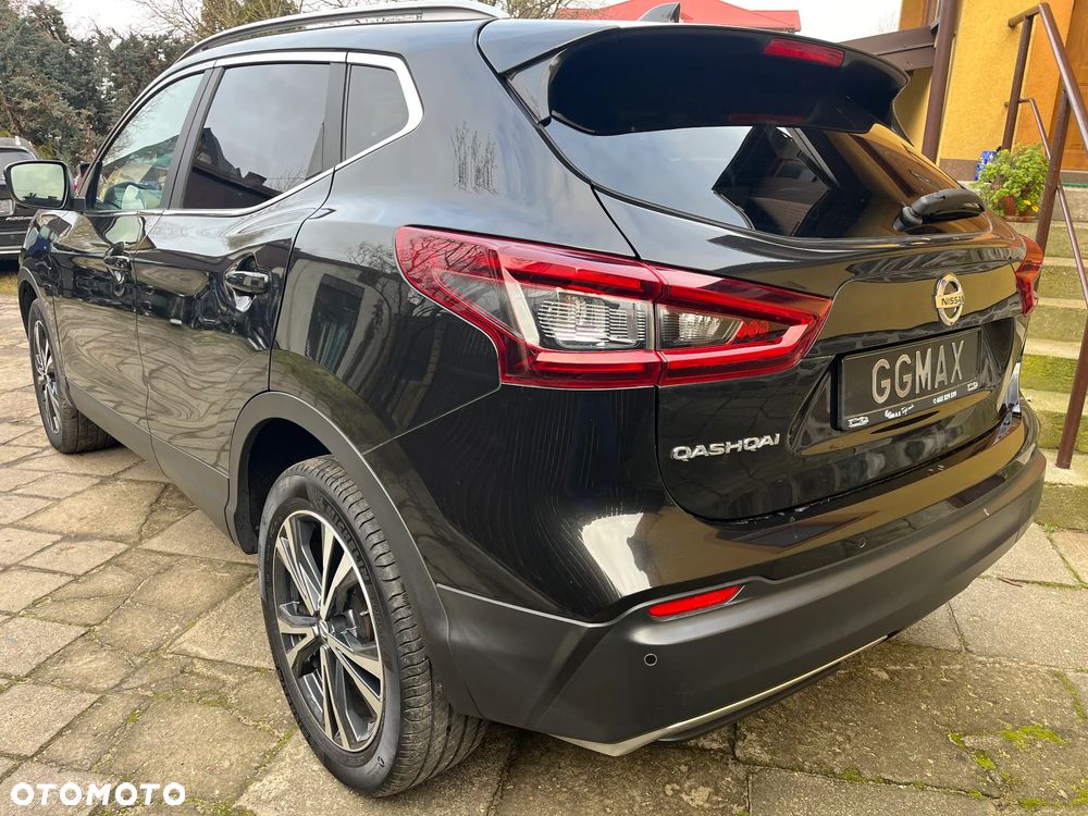 Nissan Qashqai 1.3 DIG-T TEKNA - 4