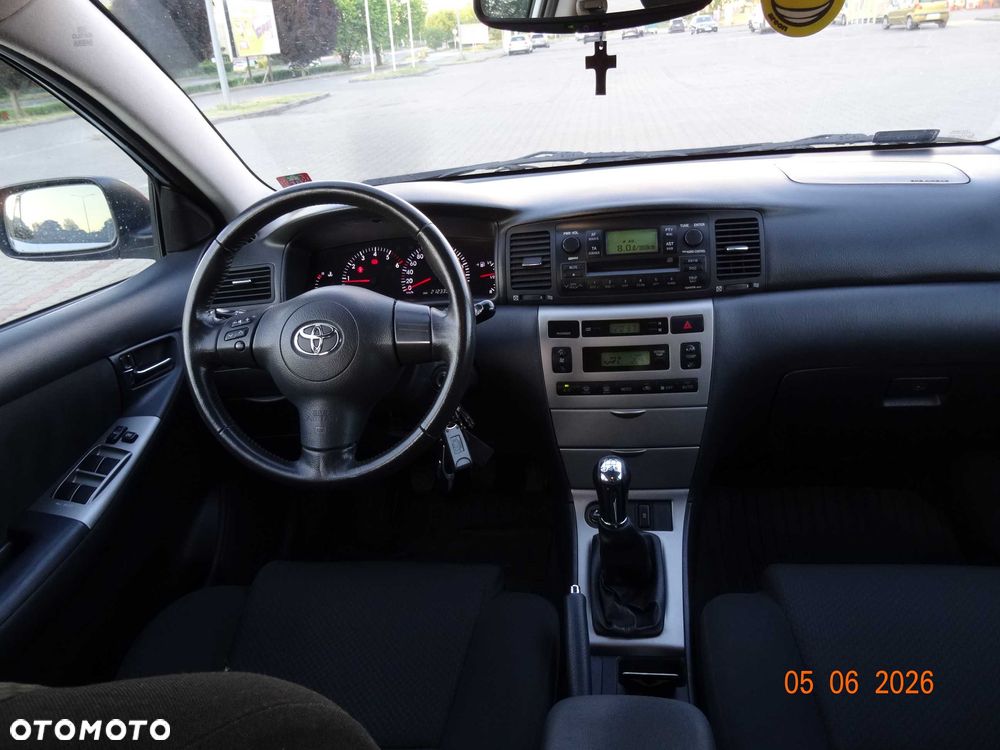 Toyota Corolla - 5
