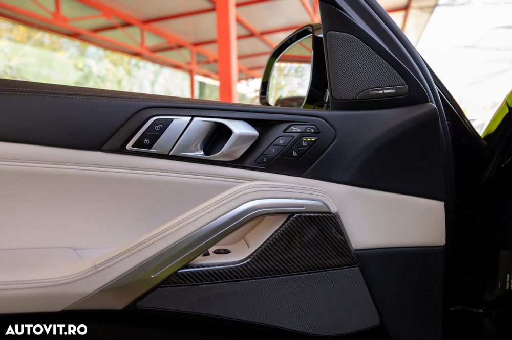 BMW X6 xDrive40i - 33