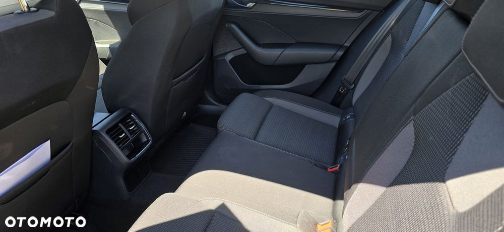 Skoda Octavia 2.0 TDI Ambition - 9