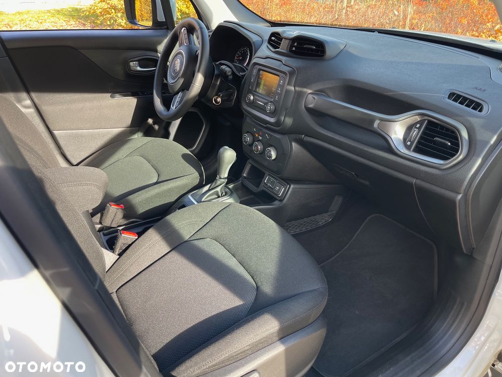 Jeep Renegade 1.3 GSE T4 Turbo Longitude FWD S&S - 36