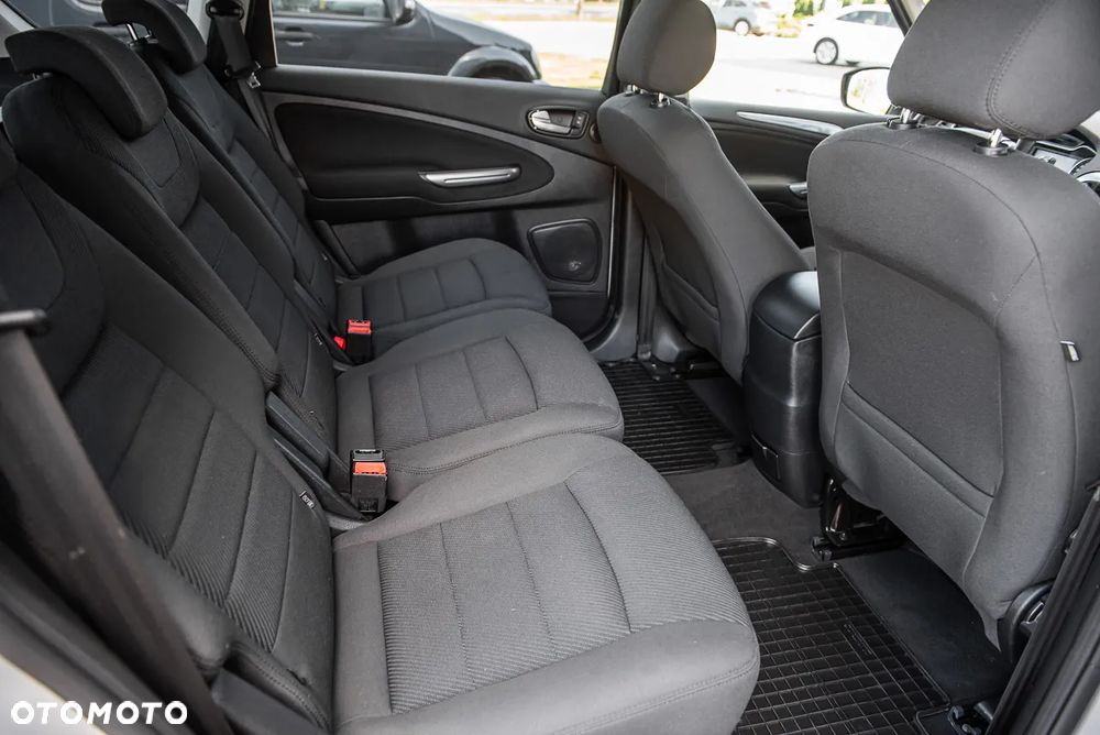 Ford S-Max - 28