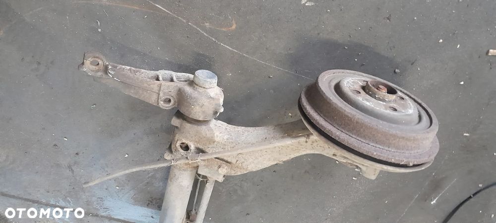 RENAULT KANGOO I 1.9 DTI BELKA TYLNA TYŁ OS KOMPLETNA BĘBNY nr. 49/7 - 2