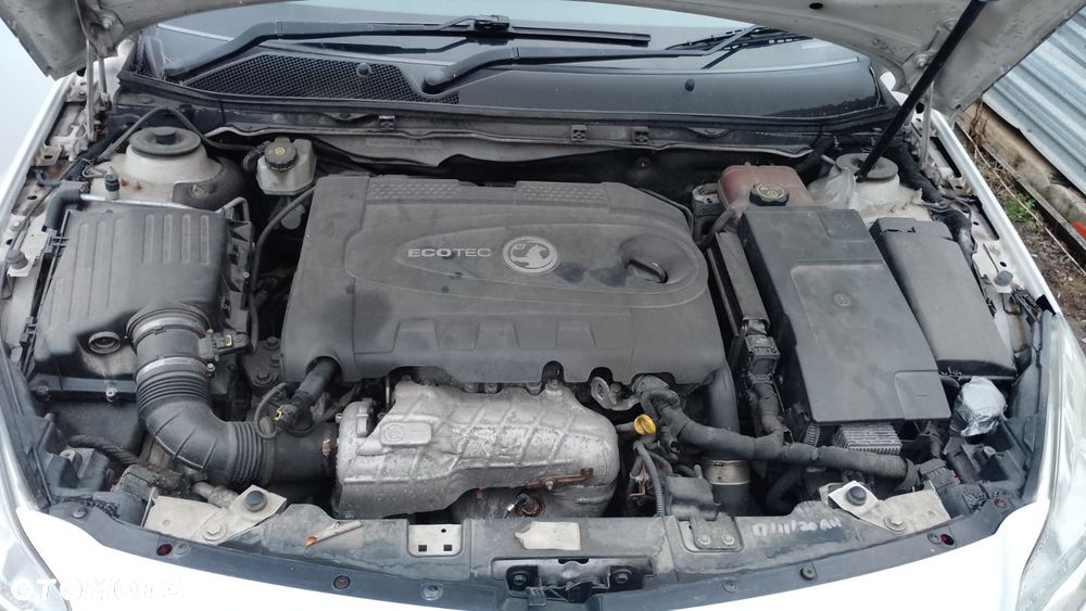 tylko części VAUXHALL OPEL INSIGNIA A I 2.0 cdti a20dth 160KM 118kW HB anglik lakier z40r gaz 08-13 - 10