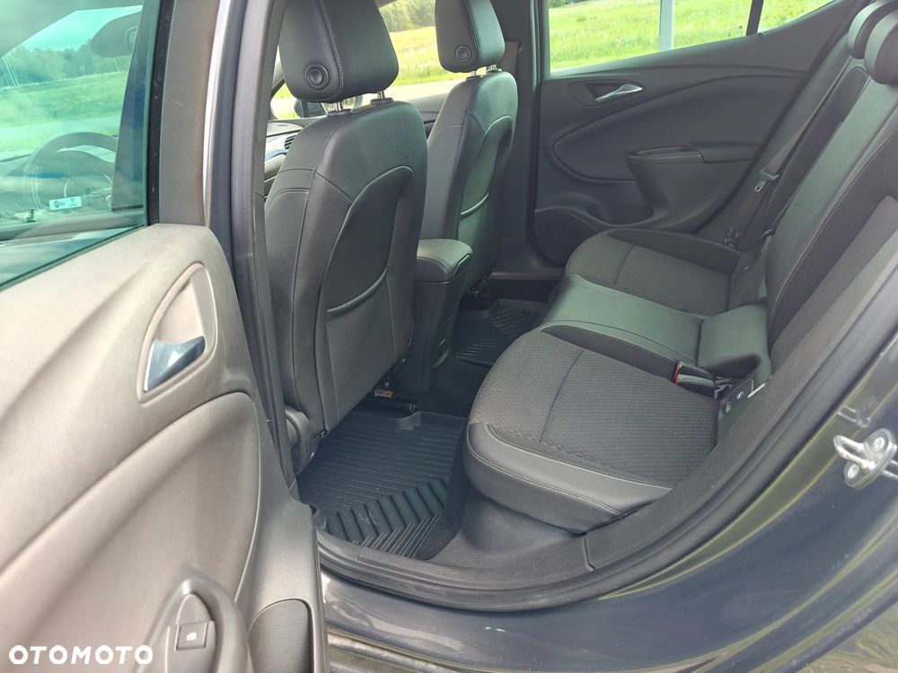 Opel Astra 1.4 T Elite - 8