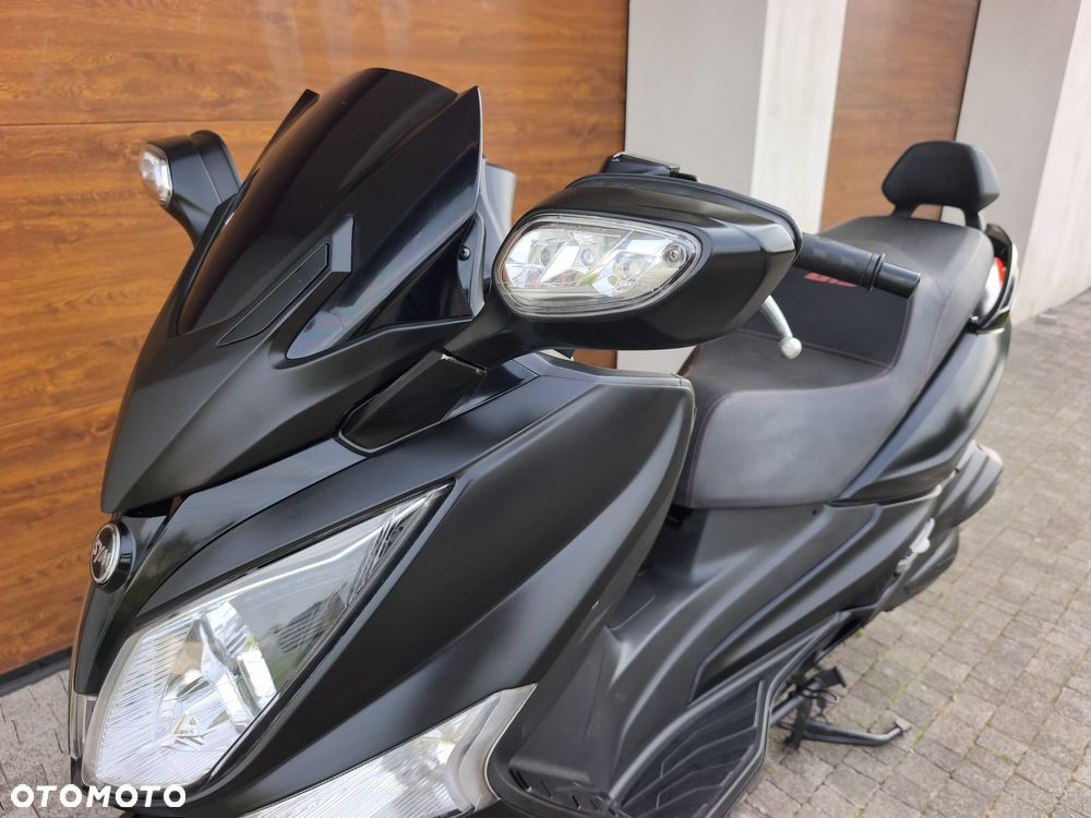 SYM GTS - 5