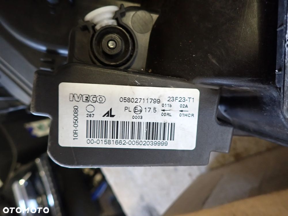 IVECO DAILY VI LIFT LAMPA FULL LED PRAWA PRAWY PRZÓD PRZEDNIA EUROPA 05802711799 - 9