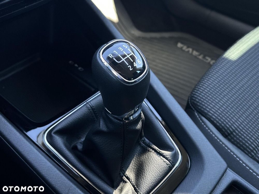 Skoda Octavia 1.5 TSI ACT Ambition - 22