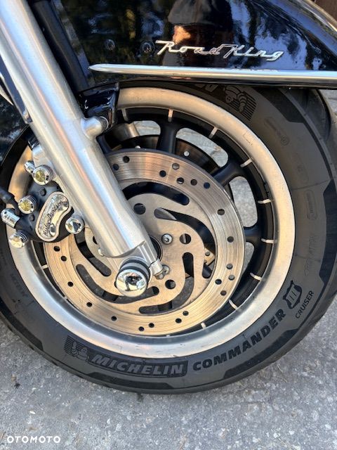 Harley-Davidson Touring Road King - 13
