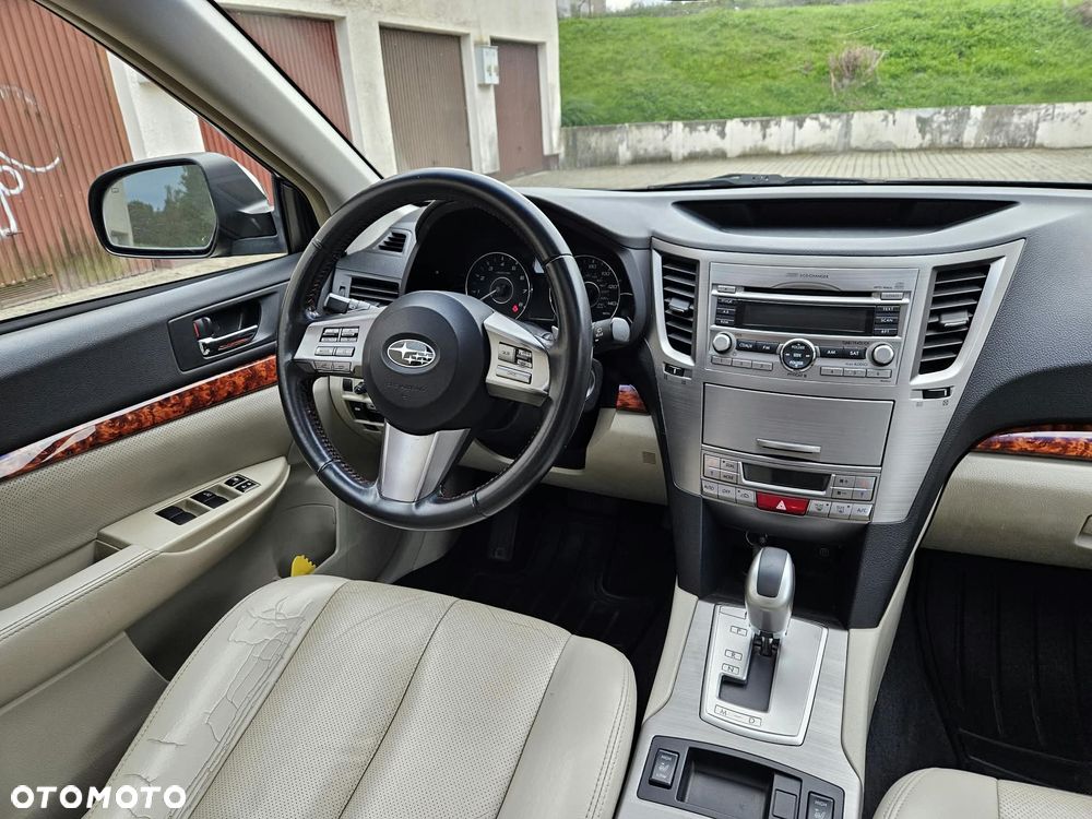 Subaru Outback - 35