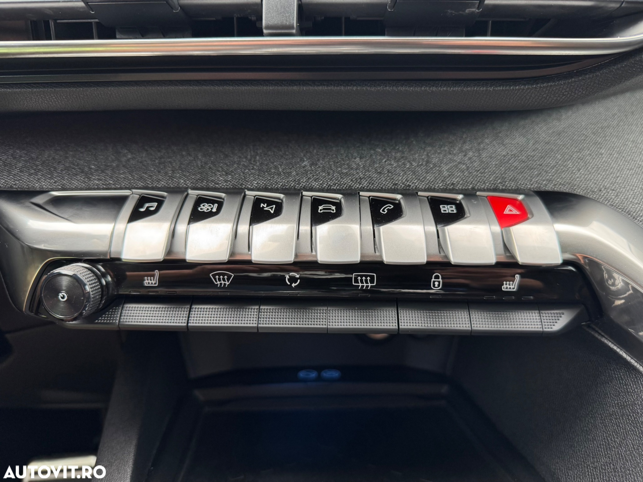Peugeot 3008 BlueHDi 130 Stop & Start EAT8 Roadtrip - 26