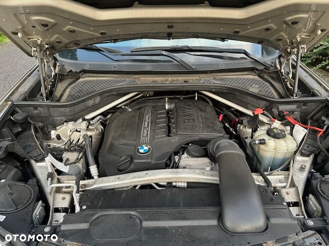 BMW X5 xDrive35i - 17