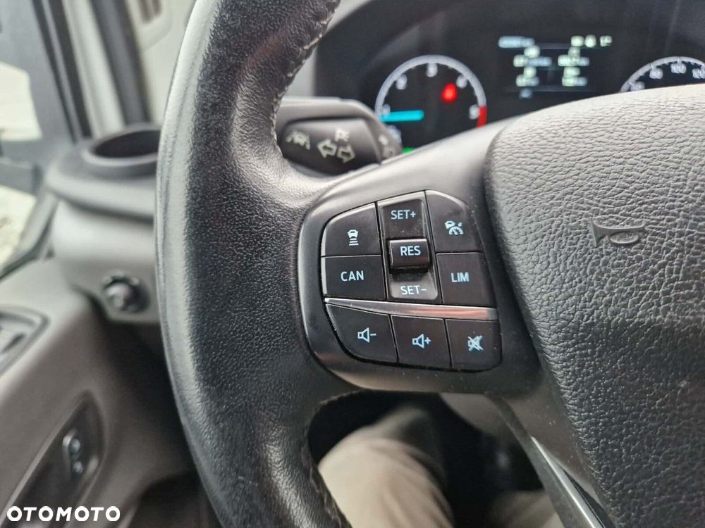 Ford transit Trend - 17