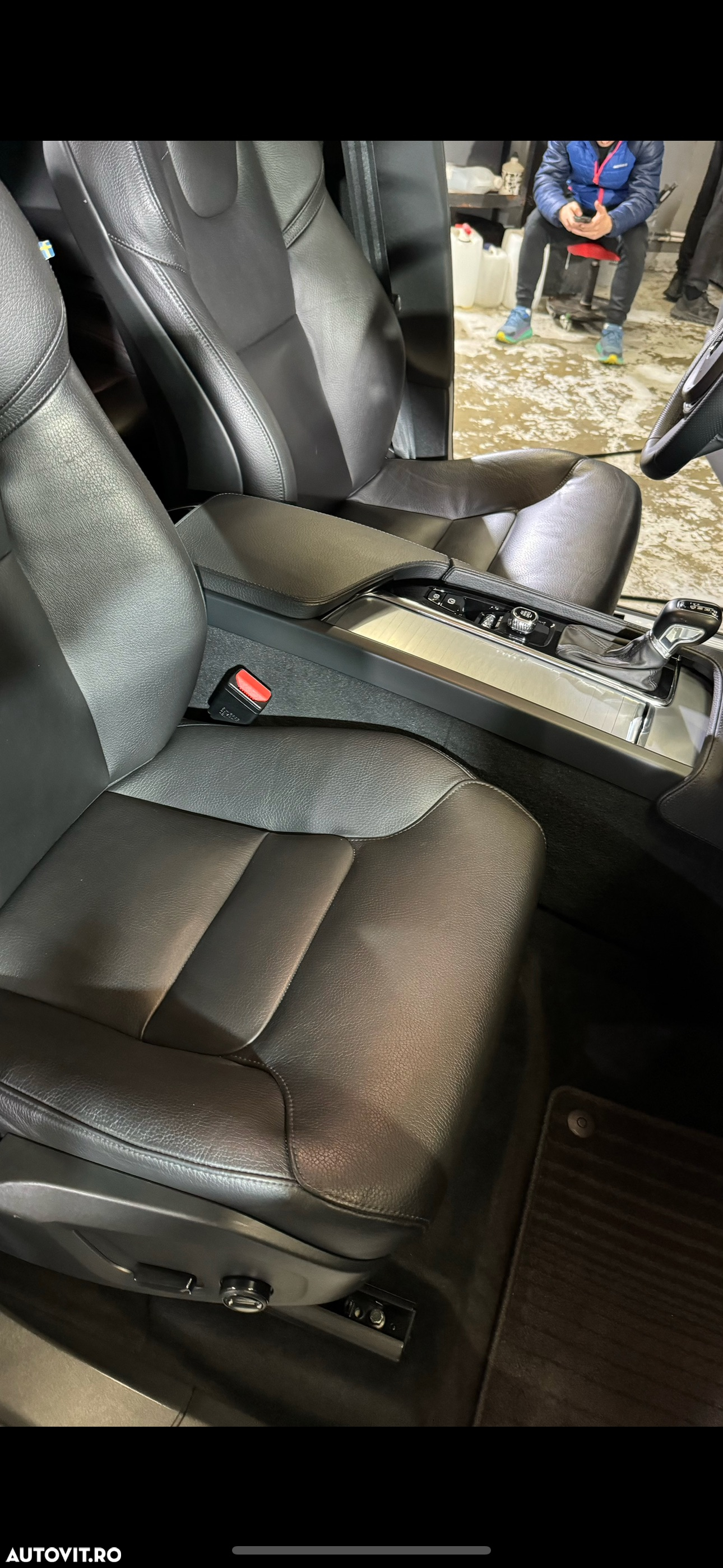 Volvo XC 90 D5 AWD Momentum - 5