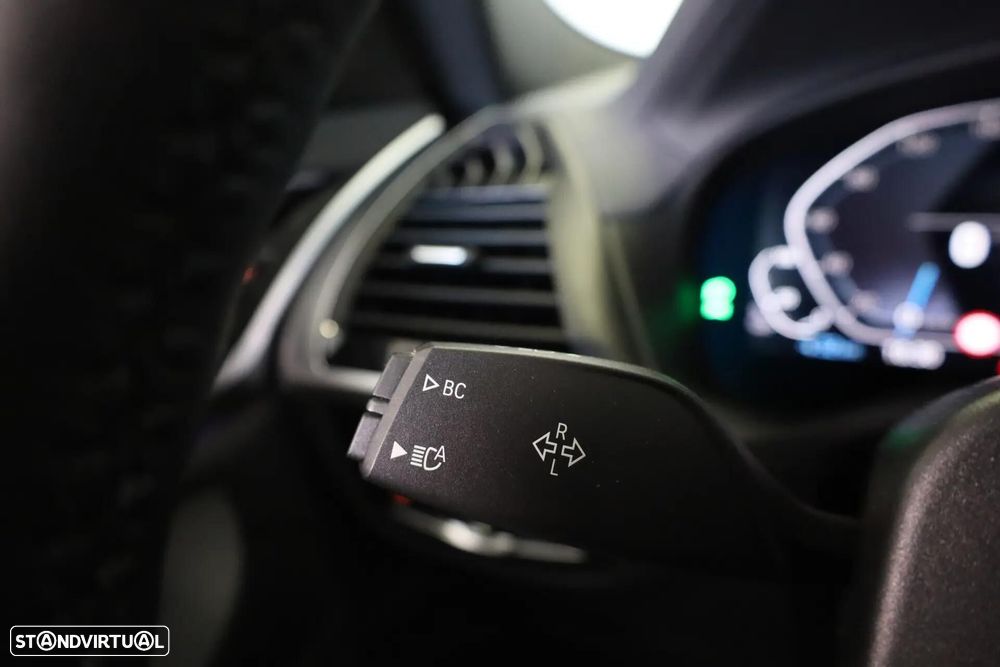 BMW iX3 Inspiring — fotografia 42