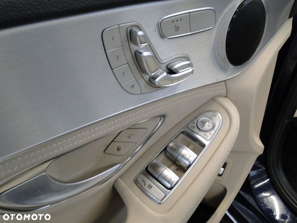 Mercedes-Benz Klasa C - 19