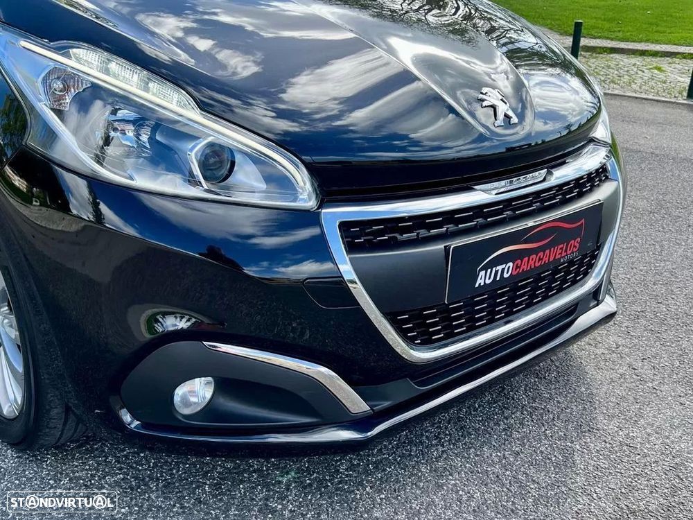 Peugeot 208 1.2 PureTech Signature - 22