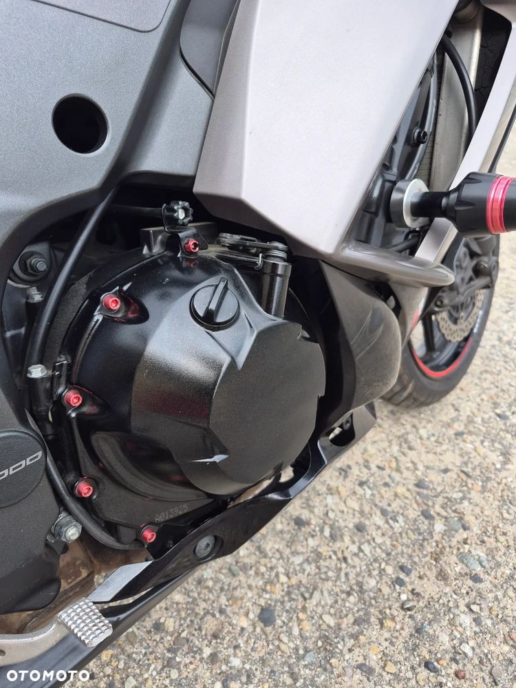 Kawasaki Ninja 1000 SX - 18