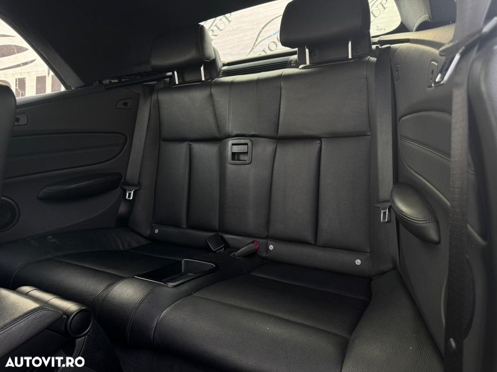 BMW Seria 1 120d DPF Aut. - 29