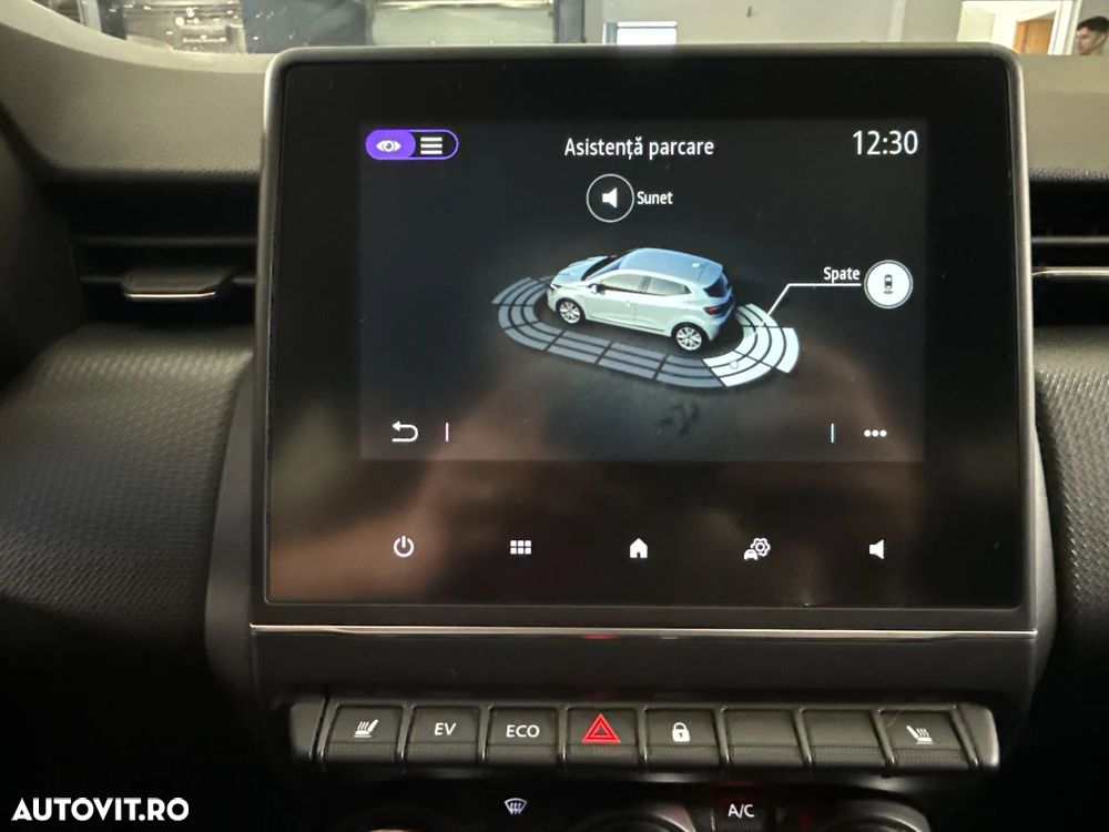 Renault Clio - 22