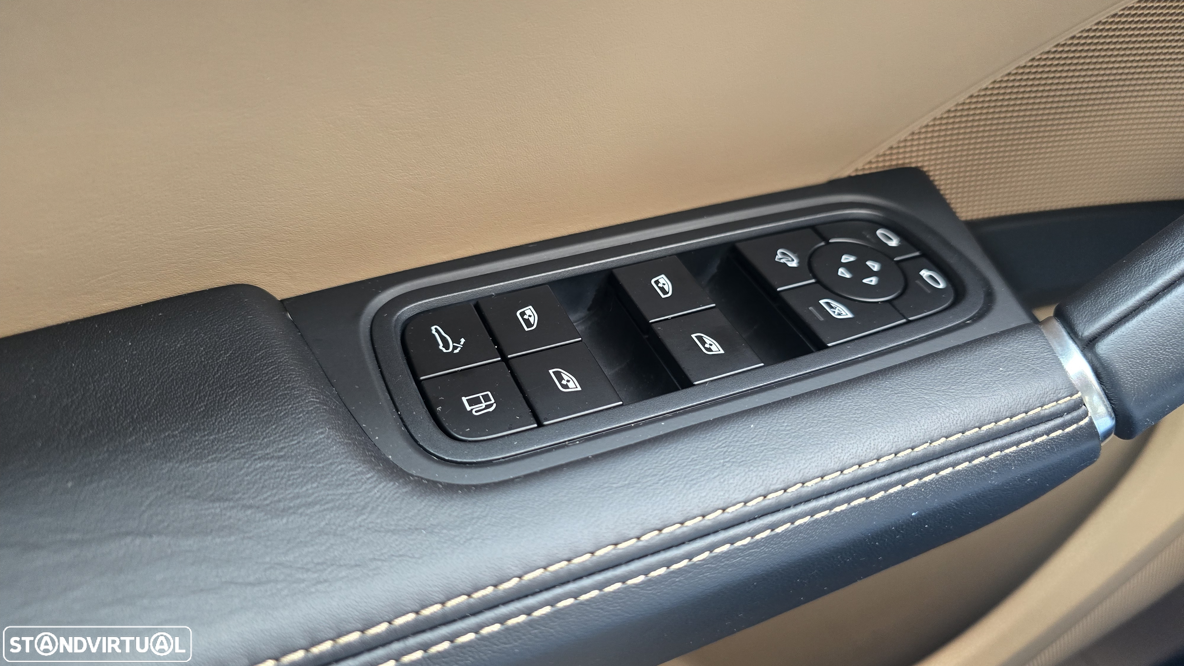 Porsche Cayenne Coupé E-Hybrid - 32