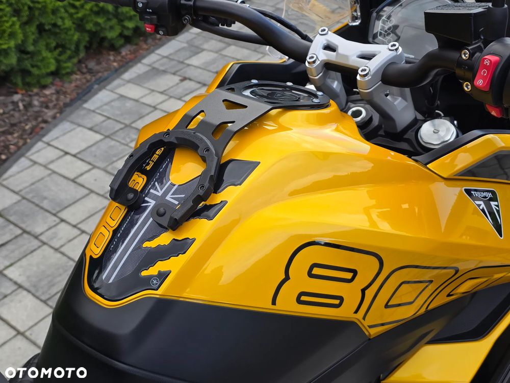 Triumph Tiger - 25