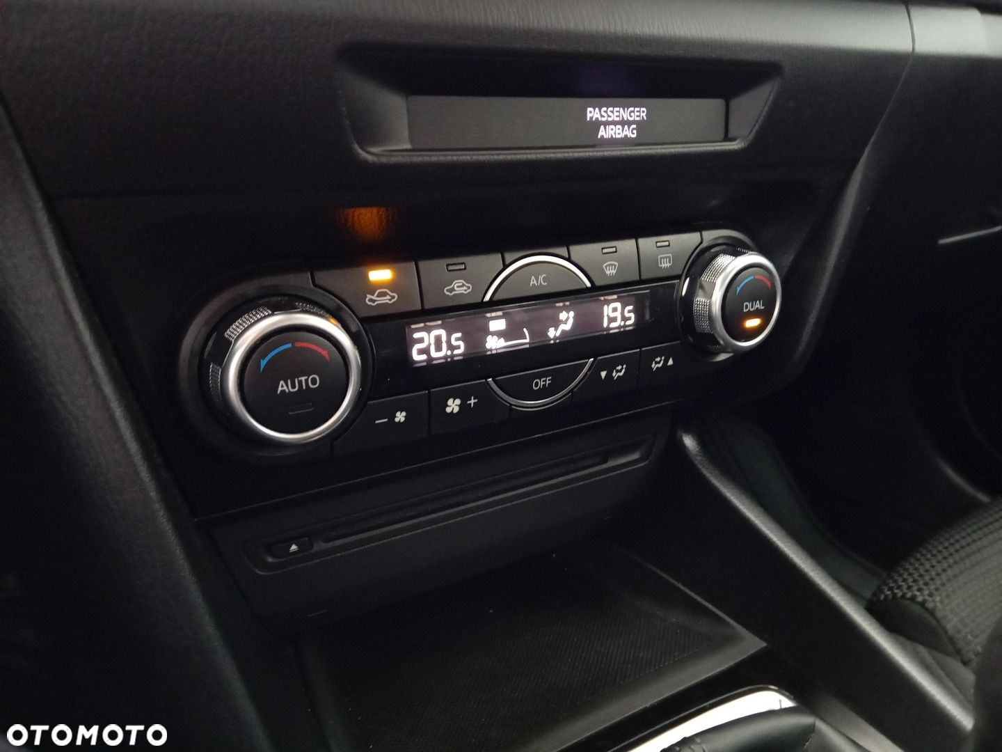 Mazda 3 - 19