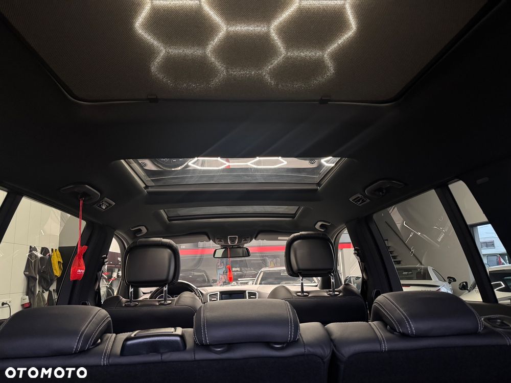 Mercedes-Benz GL 63 AMG 4Matic AMG Speedshift Plus 7G-TRONIC - 30