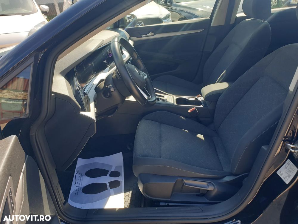 Volkswagen Golf 1.0 eTSI DSG MHEV Life - 18