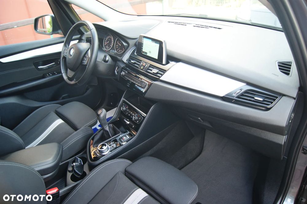 BMW Seria 2 218d GT Sport Line - 37