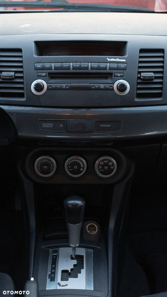Mitsubishi Lancer 1.8 Intense CVT - 8