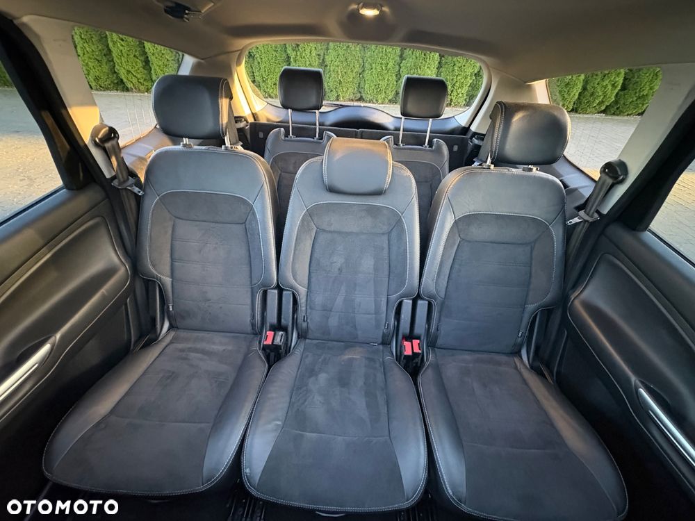 Ford S-Max - 16