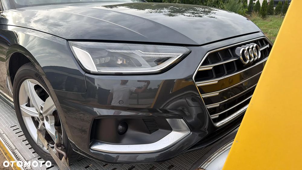 Audi A4 Avant 40 TFSI S tronic - 4