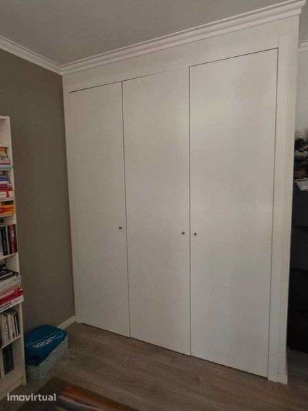 Apartamento familiar T3 com suite e box fechada para 2 carros - Grande imagem: 5/9