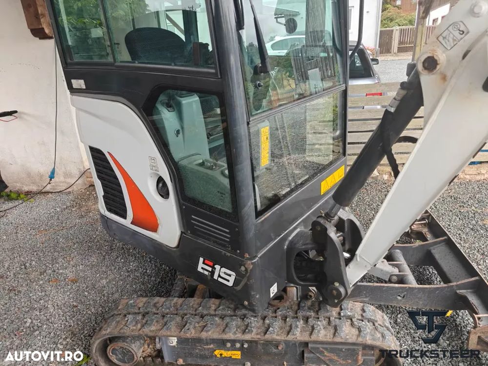 Bobcat E19 | 1.000 Ore | JoyStick | Lama Nivelatoare - 4