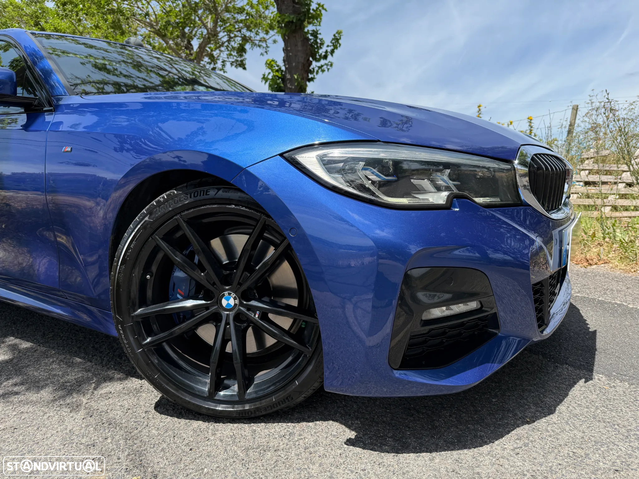 BMW 330 i Pack M Auto - 4