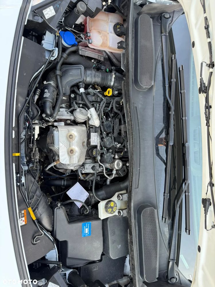 Ford Tourneo Connect 1.0 EcoBoost Start-Stop Titanium - 31