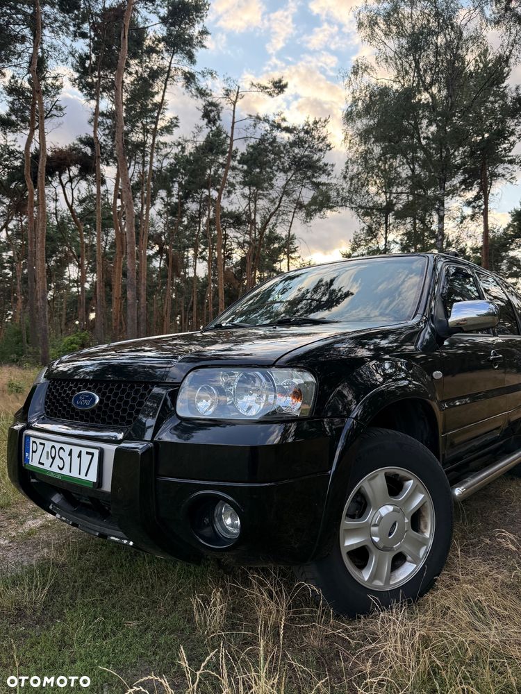 Ford Maverick 3.0 V6 Limited - 4