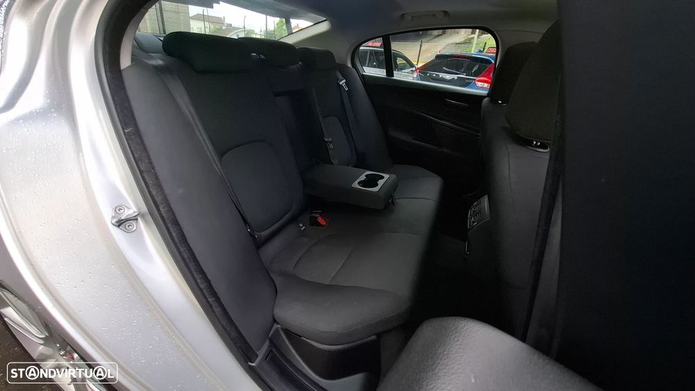 Jaguar XE 20d Aut. R-Sport - 35