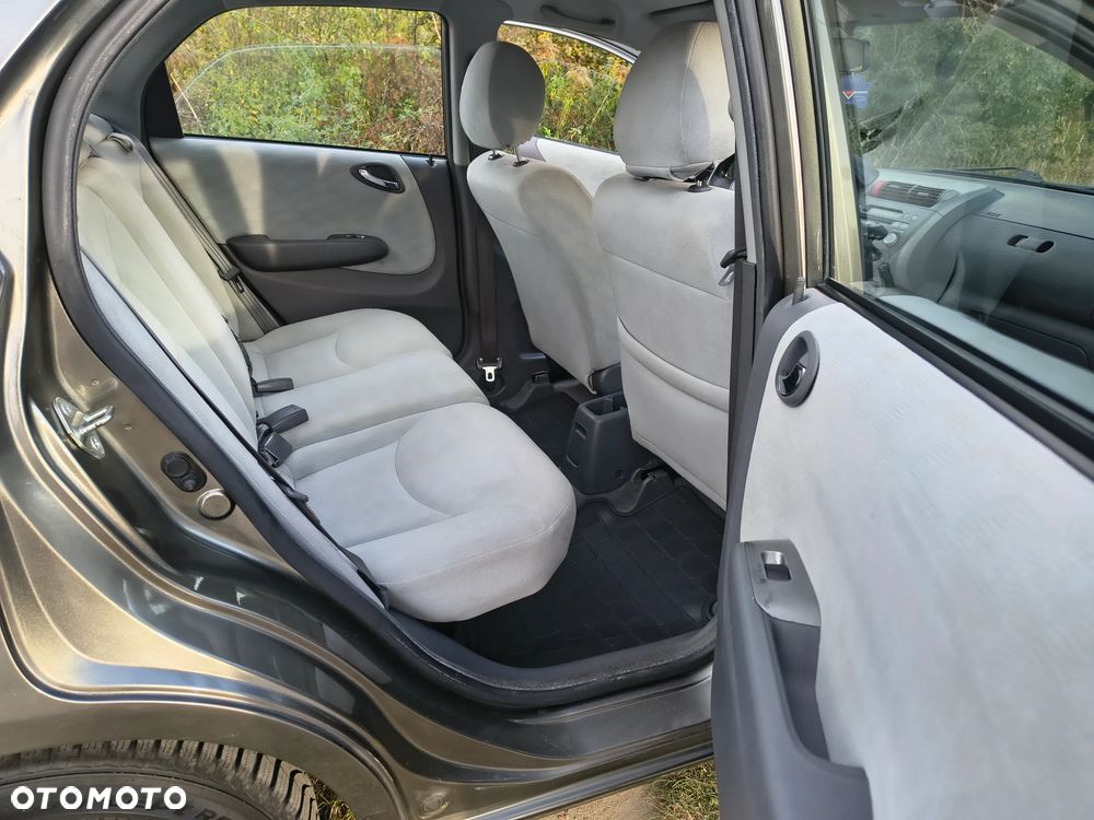 Honda City 1.4 S - 23