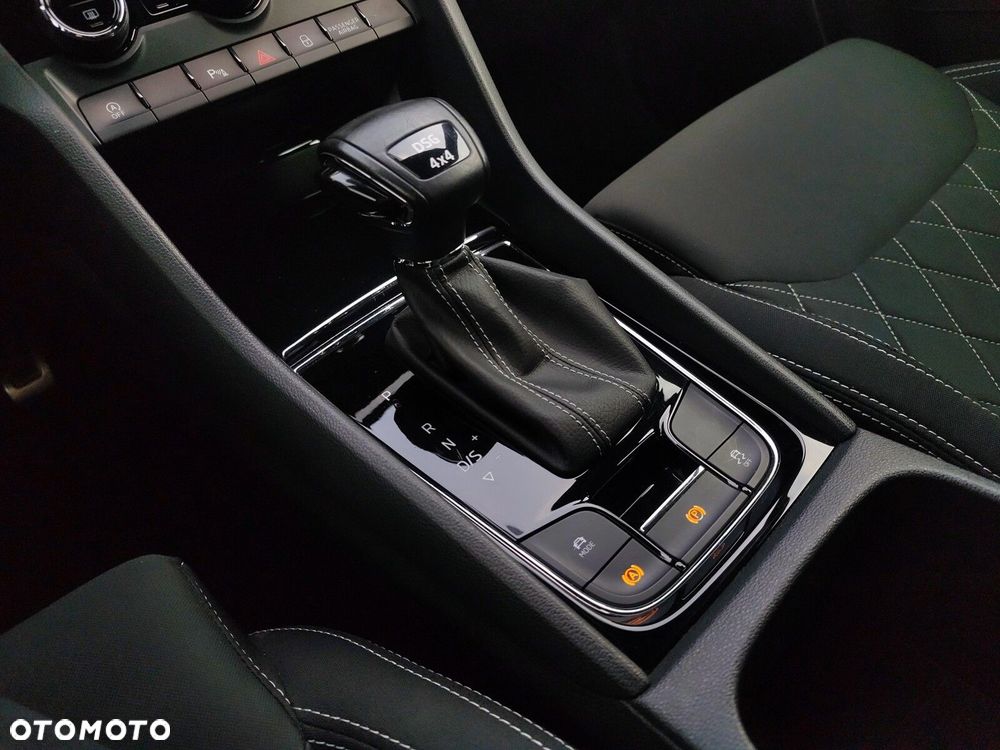 Skoda Karoq 2.0 TDI SCR 4x4 Sportline DSG - 21