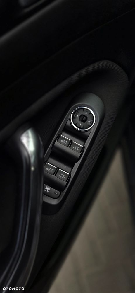 Ford Mondeo 2.0 TDCi Ghia - 20