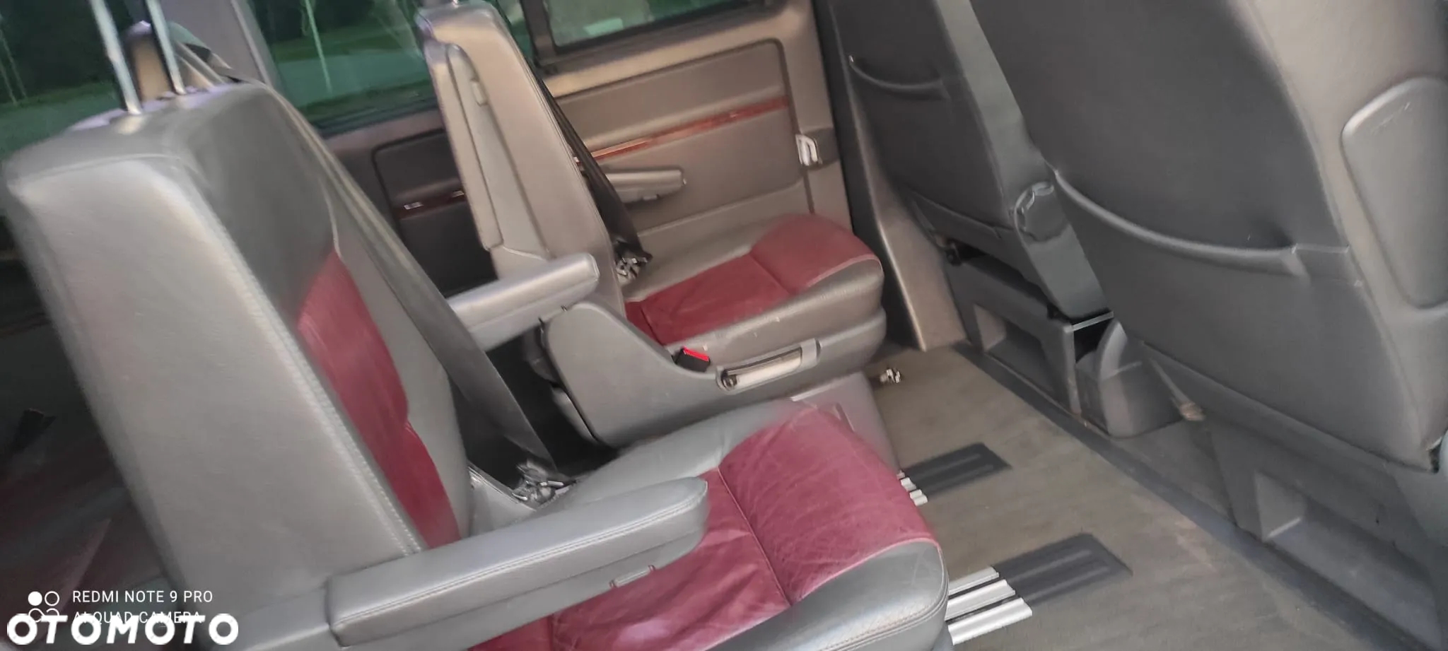 Volkswagen Multivan - 37