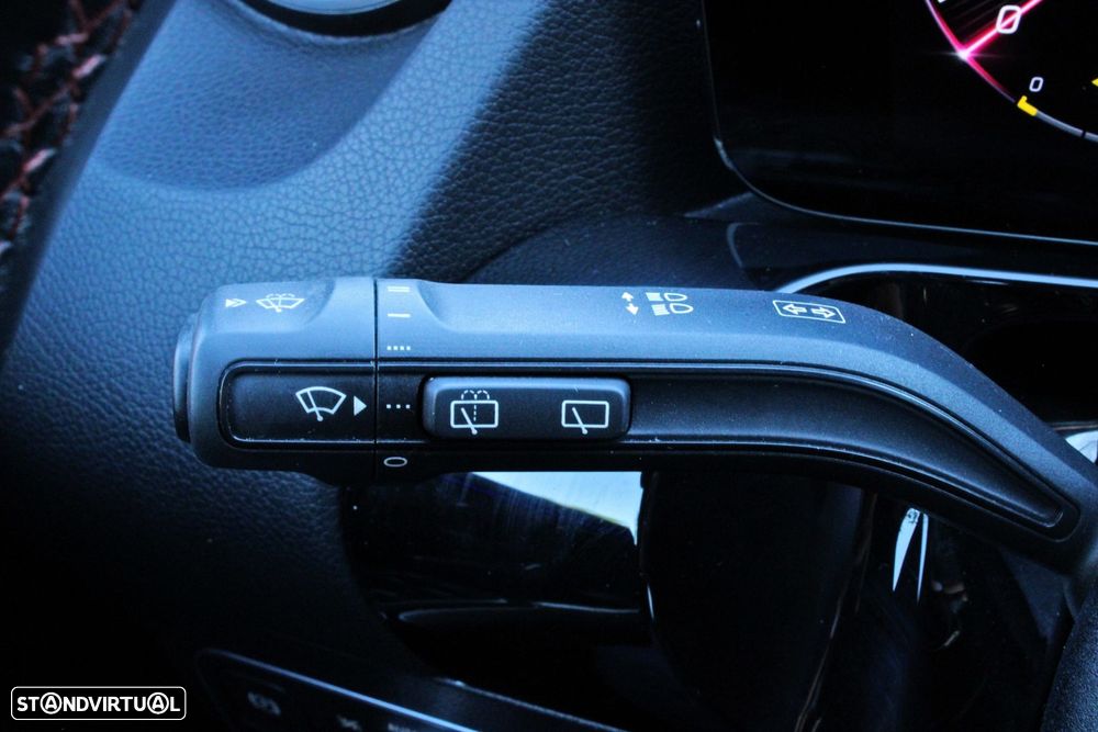 Mercedes-Benz GLA 180 d AMG Line - 10