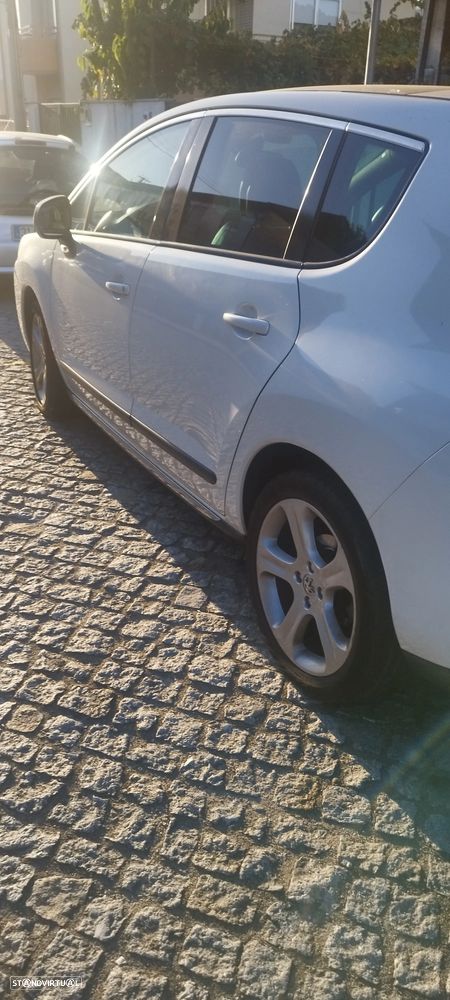 Peugeot 3008 HDi FAP 110 EGS6 Platinum - 9