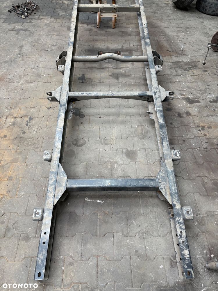 Rama tył Iveco Daily 35s 2.3 3.0 pojedyncze koło przedłużka - 1